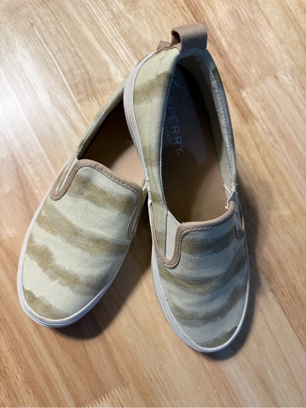 Sperry Woman’s Slip-On Sneakers In Beige And Brown Print